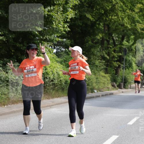 15.06.2025 - REWE Women's Run Jannik Wohlers http://msf.ph/oto/7946665 15.06.2025 10:21:21 Laufen 5516, 5519 meine-sportfotos.de