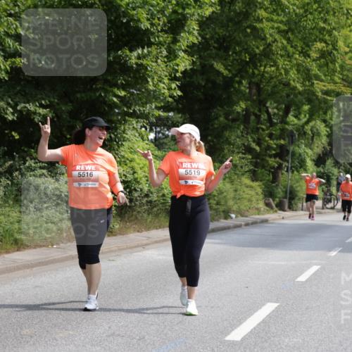 15.06.2025 - REWE Women's Run Jannik Wohlers http://msf.ph/oto/7946681 15.06.2025 10:21:22 Laufen 5516, 5519 meine-sportfotos.de