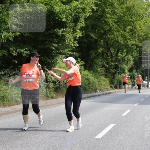15.06.2025 - REWE Women's Run Jannik Wohlers http://msf.ph/oto/7946707 15.06.2025 10:21:22 Laufen 5516, 5519 meine-sportfotos.de