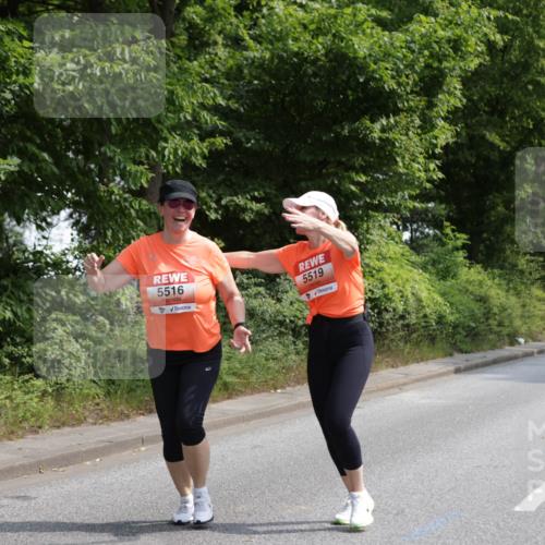 15.06.2025 - REWE Women's Run Jannik Wohlers http://msf.ph/oto/7946750 15.06.2025 10:21:23 Laufen 5516, 5519 meine-sportfotos.de
