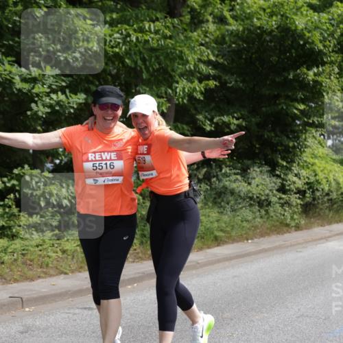 15.06.2025 - REWE Women's Run Jannik Wohlers http://msf.ph/oto/7946783 15.06.2025 10:21:24 Laufen 5516, 5519 meine-sportfotos.de