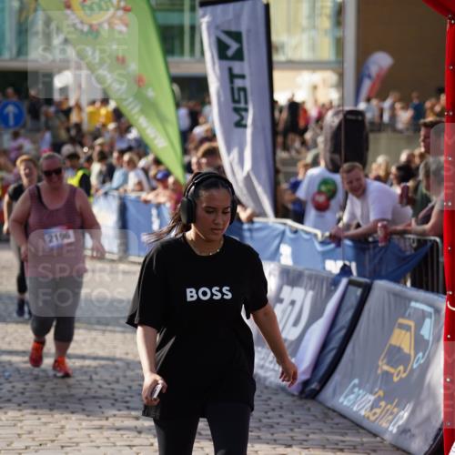 13.06.2025 - Holstenköstenlauf Felixshl http://msf.ph/oto/7946877 13.06.2025 18:13:32 Laufen 2196, 2385, 2386, 2393, 2429, 2430, 2526 meine-sportfotos.de