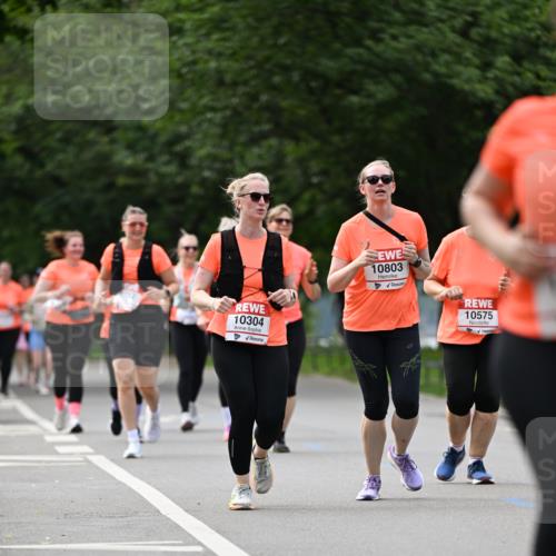 15.06.2025 - REWE Women's Run Dr. Thomas Lammeyer http://msf.ph/oto/7947216 15.06.2025 09:23:59 Laufen 10803, 10304, 10575 meine-sportfotos.de