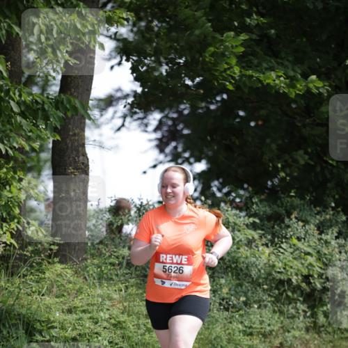 15.06.2025 - REWE Women's Run Jannik Wohlers http://msf.ph/oto/7947347 15.06.2025 10:22:25 Laufen 5626 meine-sportfotos.de