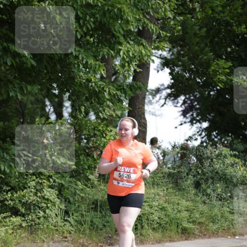 15.06.2025 - REWE Women's Run Jannik Wohlers http://msf.ph/oto/7947387 15.06.2025 10:22:26 Laufen 5626 meine-sportfotos.de