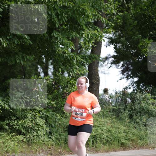 15.06.2025 - REWE Women's Run Jannik Wohlers http://msf.ph/oto/7947396 15.06.2025 10:22:26 Laufen 5626 meine-sportfotos.de