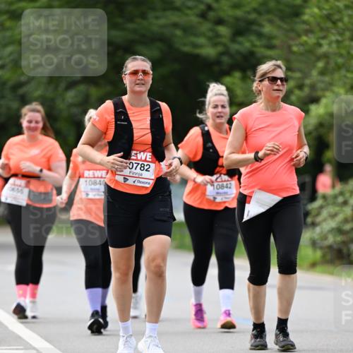 15.06.2025 - REWE Women's Run Dr. Thomas Lammeyer http://msf.ph/oto/7947400 15.06.2025 09:24:06 Laufen 10055, 10840, 0782, 10842 meine-sportfotos.de