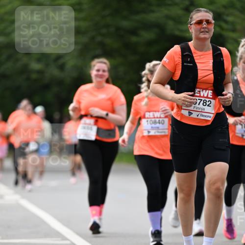 15.06.2025 - REWE Women's Run Dr. Thomas Lammeyer http://msf.ph/oto/7947431 15.06.2025 09:24:07 Laufen 10840, 1, 782 meine-sportfotos.de