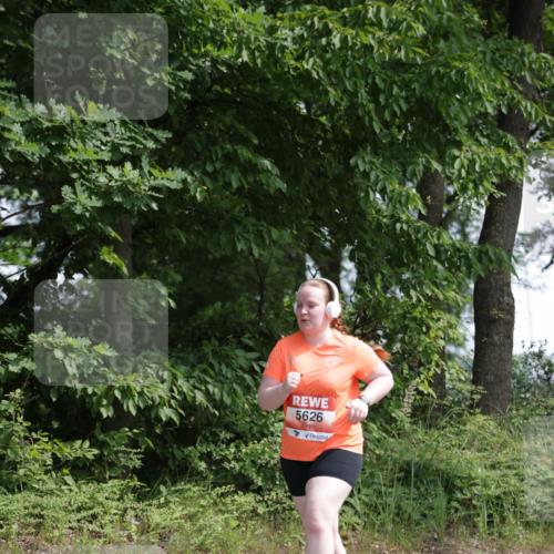 15.06.2025 - REWE Women's Run Jannik Wohlers http://msf.ph/oto/7947432 15.06.2025 10:22:26 Laufen 5626 meine-sportfotos.de