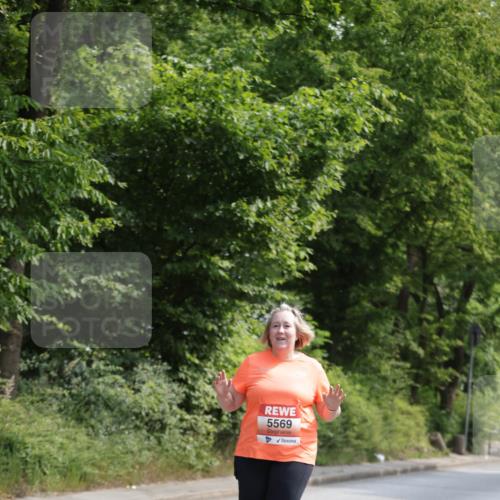 15.06.2025 - REWE Women's Run Jannik Wohlers http://msf.ph/oto/7947492 15.06.2025 10:23:24 Laufen 5569 meine-sportfotos.de