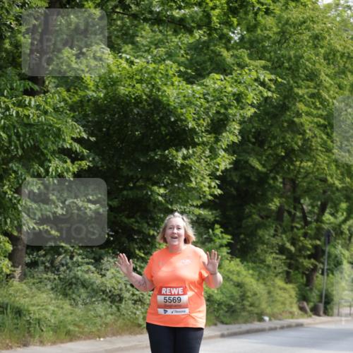 15.06.2025 - REWE Women's Run Jannik Wohlers http://msf.ph/oto/7947523 15.06.2025 10:23:25 Laufen 5569 meine-sportfotos.de
