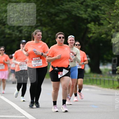15.06.2025 - REWE Women's Run Dr. Thomas Lammeyer http://msf.ph/oto/7947557 15.06.2025 09:24:15 Laufen 10044, 10720 meine-sportfotos.de
