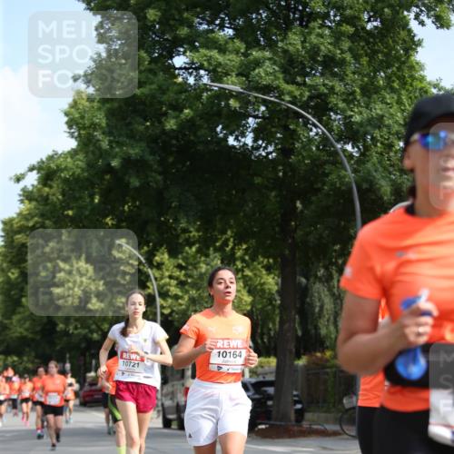 15.06.2025 - REWE Women's Run Jannik Wohlers http://msf.ph/oto/7947566 15.06.2025 09:45:59 Laufen 10721, 10164 meine-sportfotos.de