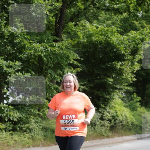 15.06.2025 - REWE Women's Run Jannik Wohlers http://msf.ph/oto/7947600 15.06.2025 10:23:26 Laufen 5569 meine-sportfotos.de