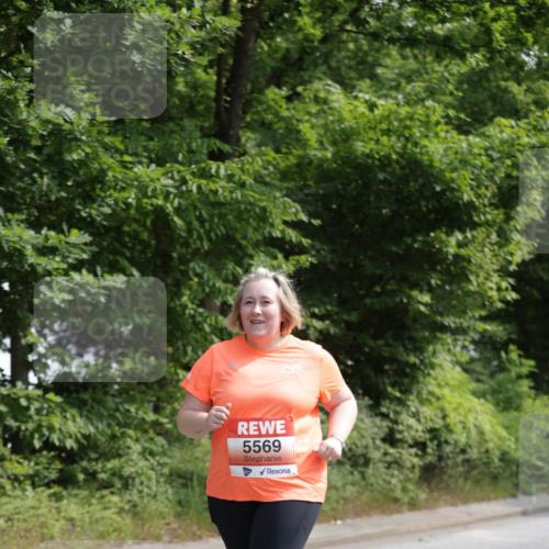 15.06.2025 - REWE Women's Run Jannik Wohlers http://msf.ph/oto/7947606 15.06.2025 10:23:26 Laufen 5569 meine-sportfotos.de