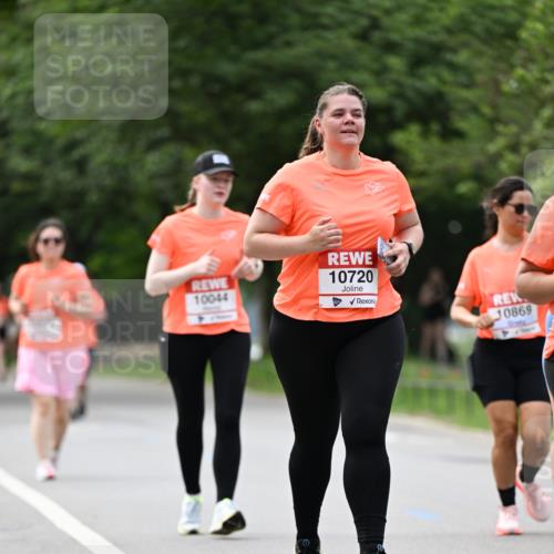 15.06.2025 - REWE Women's Run Dr. Thomas Lammeyer http://msf.ph/oto/7947625 15.06.2025 09:24:18 Laufen 10044, 10720, 10869 meine-sportfotos.de