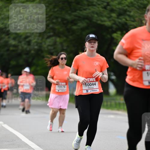 15.06.2025 - REWE Women's Run Dr. Thomas Lammeyer http://msf.ph/oto/7947669 15.06.2025 09:24:20 Laufen 10044, 10, 10576 meine-sportfotos.de