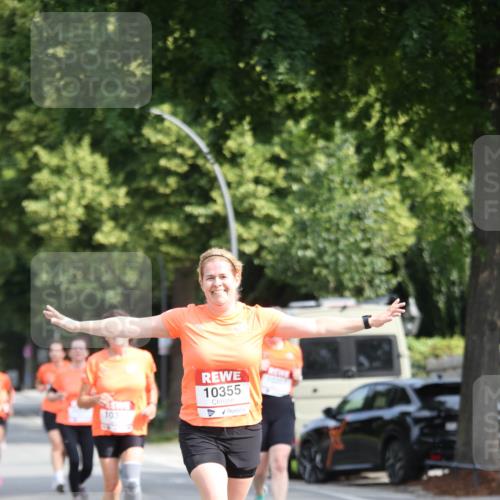 15.06.2025 - REWE Women's Run Jannik Wohlers http://msf.ph/oto/7947685 15.06.2025 09:46:04 Laufen 103, 10355 meine-sportfotos.de