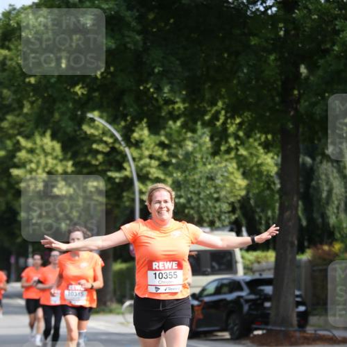 15.06.2025 - REWE Women's Run Jannik Wohlers http://msf.ph/oto/7947700 15.06.2025 09:46:05 Laufen 10355, 10315 meine-sportfotos.de