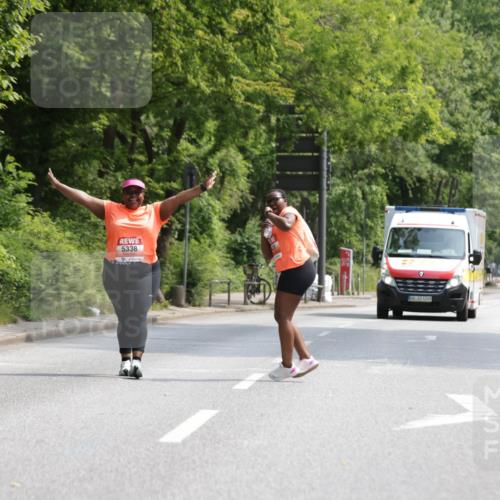 15.06.2025 - REWE Women's Run Jannik Wohlers http://msf.ph/oto/7947712 15.06.2025 10:23:48 Laufen 5338, 4249 meine-sportfotos.de