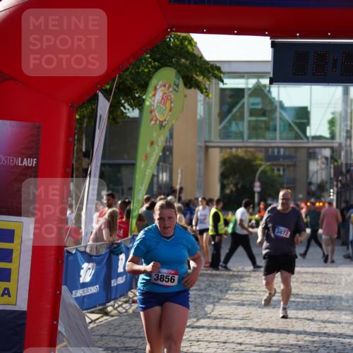 13.06.2025 - Holstenköstenlauf Felixshl http://msf.ph/oto/7947747 13.06.2025 18:15:43 Laufen 2984, 3856, 3872 meine-sportfotos.de