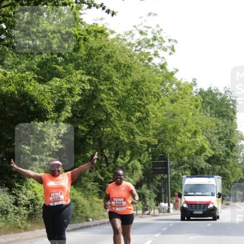 15.06.2025 - REWE Women's Run Jannik Wohlers http://msf.ph/oto/7947828 15.06.2025 10:23:52 Laufen 5409, 5338, 7 meine-sportfotos.de