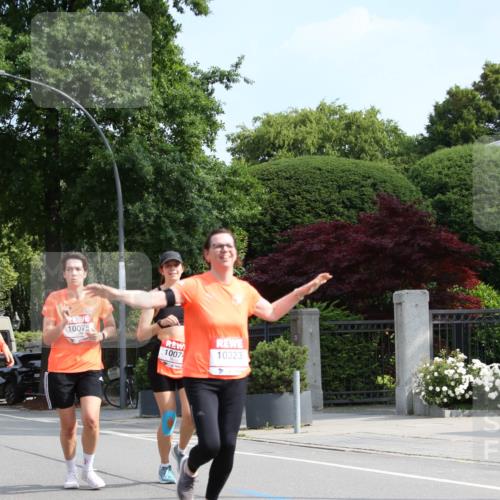 15.06.2025 - REWE Women's Run Jannik Wohlers http://msf.ph/oto/7947829 15.06.2025 09:46:12 Laufen 10075, 10074, 10323 meine-sportfotos.de