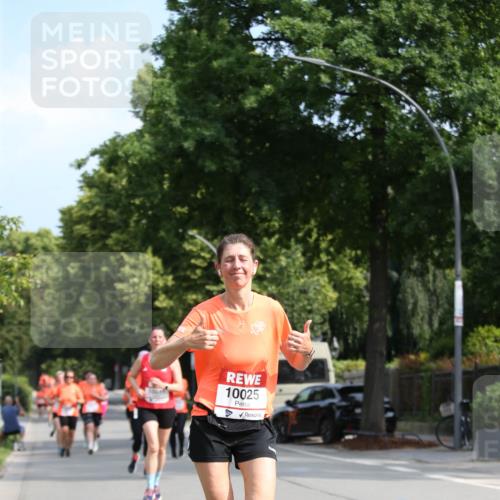 15.06.2025 - REWE Women's Run Jannik Wohlers http://msf.ph/oto/7947889 15.06.2025 09:46:16 Laufen 10025 meine-sportfotos.de