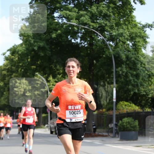 15.06.2025 - REWE Women's Run Jannik Wohlers http://msf.ph/oto/7947909 15.06.2025 09:46:16 Laufen 10025 meine-sportfotos.de