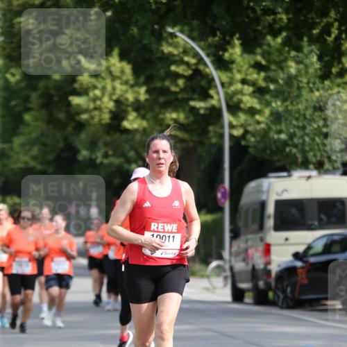 15.06.2025 - REWE Women's Run Jannik Wohlers http://msf.ph/oto/7947915 15.06.2025 09:46:17 Laufen 10011 meine-sportfotos.de