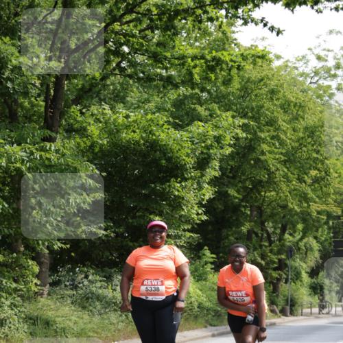 15.06.2025 - REWE Women's Run Jannik Wohlers http://msf.ph/oto/7947924 15.06.2025 10:23:53 Laufen 5338, 5409 meine-sportfotos.de