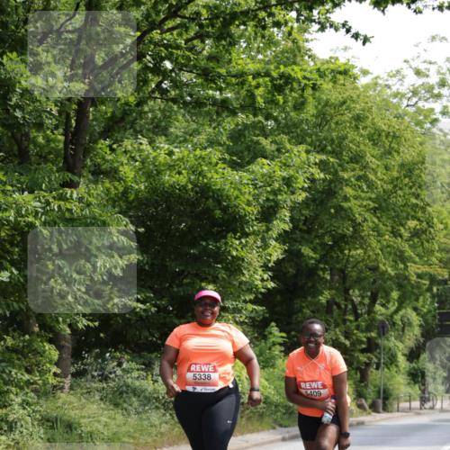 15.06.2025 - REWE Women's Run Jannik Wohlers http://msf.ph/oto/7947928 15.06.2025 10:23:53 Laufen 5338, 5409 meine-sportfotos.de