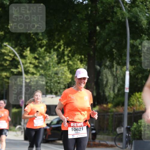 15.06.2025 - REWE Women's Run Jannik Wohlers http://msf.ph/oto/7947988 15.06.2025 09:46:20 Laufen 10621 meine-sportfotos.de