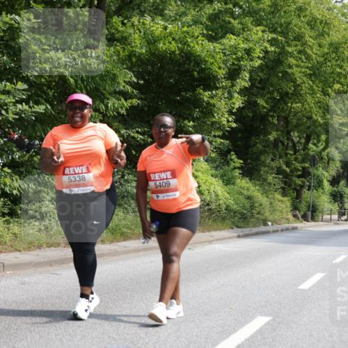 15.06.2025 - REWE Women's Run Jannik Wohlers http://msf.ph/oto/7948010 15.06.2025 10:23:55 Laufen 5338, 5409 meine-sportfotos.de