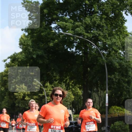 15.06.2025 - REWE Women's Run Jannik Wohlers http://msf.ph/oto/7948018 15.06.2025 09:46:24 Laufen 10664, 10619, 10637 meine-sportfotos.de