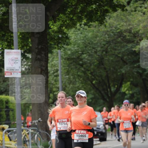 15.06.2025 - REWE Women's Run Jannik Wohlers http://msf.ph/oto/7948055 15.06.2025 08:30:43 Laufen 15, 2925, 10764, 10465 meine-sportfotos.de