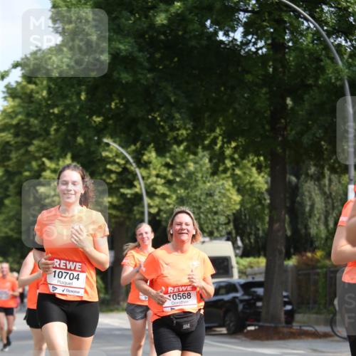 15.06.2025 - REWE Women's Run Jannik Wohlers http://msf.ph/oto/7948123 15.06.2025 09:46:28 Laufen 10704, 0568 meine-sportfotos.de