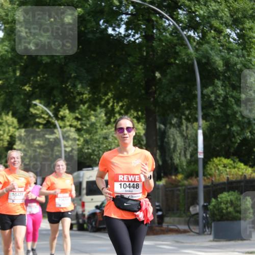 15.06.2025 - REWE Women's Run Jannik Wohlers http://msf.ph/oto/7948200 15.06.2025 09:46:35 Laufen 10425, 10448 meine-sportfotos.de
