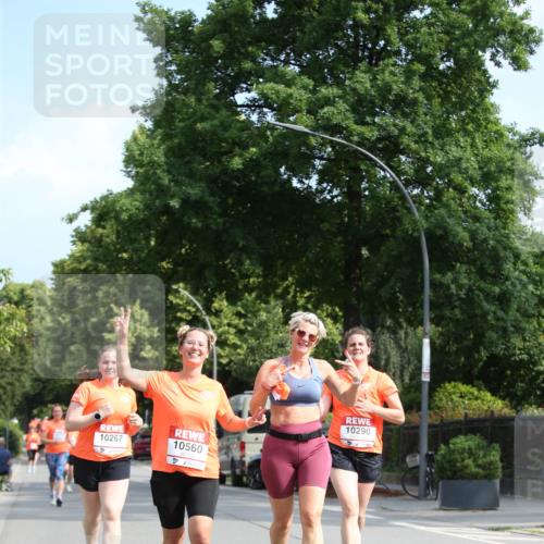 15.06.2025 - REWE Women's Run Jannik Wohlers http://msf.ph/oto/7948297 15.06.2025 09:46:42 Laufen 10267, 10290, 10560, 4 meine-sportfotos.de