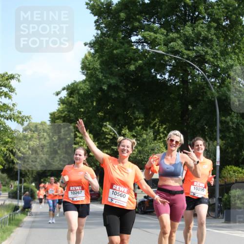 15.06.2025 - REWE Women's Run Jannik Wohlers http://msf.ph/oto/7948304 15.06.2025 09:46:43 Laufen 10267, 10560, 10290 meine-sportfotos.de