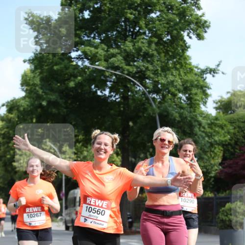 15.06.2025 - REWE Women's Run Jannik Wohlers http://msf.ph/oto/7948329 15.06.2025 09:46:44 Laufen 10267, 10560, 10290 meine-sportfotos.de