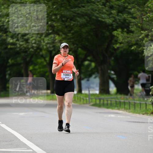 15.06.2025 - REWE Women's Run Dr. Thomas Lammeyer http://msf.ph/oto/7948341 15.06.2025 09:24:53 Laufen 10863 meine-sportfotos.de