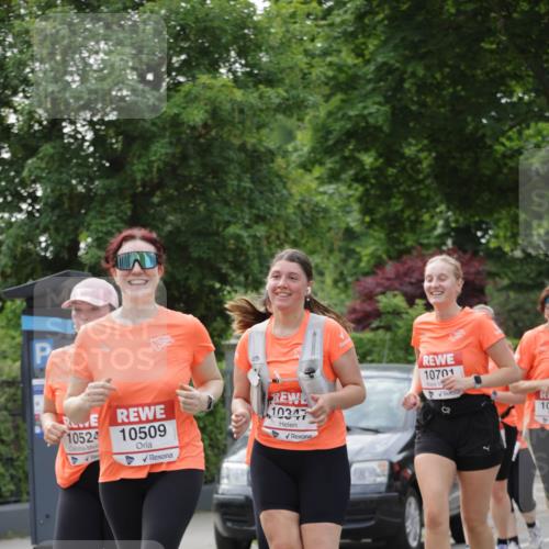 15.06.2025 - REWE Women's Run Jannik Wohlers http://msf.ph/oto/7948375 15.06.2025 08:31:03 Laufen 10524, 10509, 10347, 10701, 10 meine-sportfotos.de