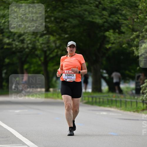 15.06.2025 - REWE Women's Run Dr. Thomas Lammeyer http://msf.ph/oto/7948377 15.06.2025 09:24:55 Laufen 10863 meine-sportfotos.de