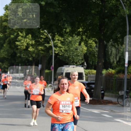 15.06.2025 - REWE Women's Run Jannik Wohlers http://msf.ph/oto/7948398 15.06.2025 09:46:49 Laufen 10745 meine-sportfotos.de