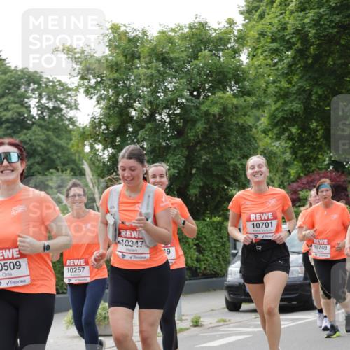 15.06.2025 - REWE Women's Run Jannik Wohlers http://msf.ph/oto/7948406 15.06.2025 08:31:04 Laufen 0509, 10347, 9, 10257, 10701, 10749 meine-sportfotos.de