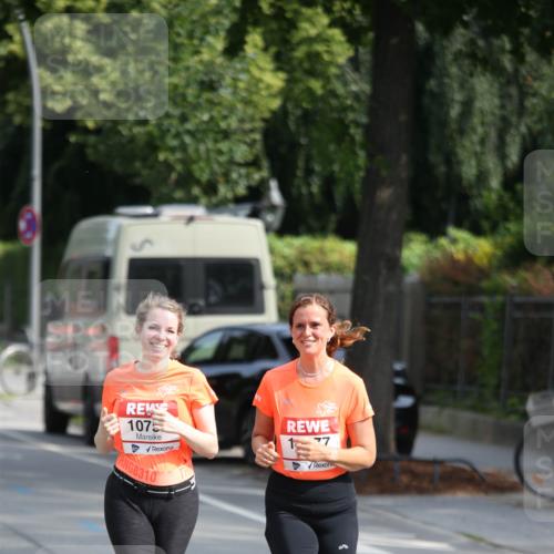 15.06.2025 - REWE Women's Run Jannik Wohlers http://msf.ph/oto/7948440 15.06.2025 09:46:54 Laufen 1075, 77 meine-sportfotos.de
