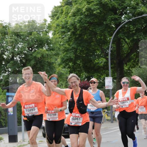 15.06.2025 - REWE Women's Run Jannik Wohlers http://msf.ph/oto/7948473 15.06.2025 08:31:06 Laufen 10285, 10749, 10261, 1025, 10811, 10641 meine-sportfotos.de