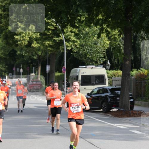 15.06.2025 - REWE Women's Run Jannik Wohlers http://msf.ph/oto/7948538 15.06.2025 09:47:08 Laufen 10862, 10096 meine-sportfotos.de