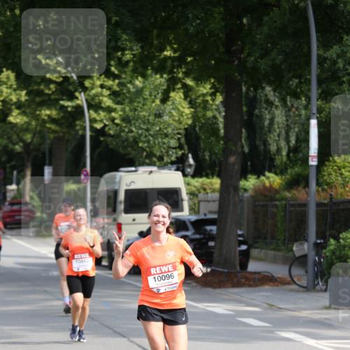 15.06.2025 - REWE Women's Run Jannik Wohlers http://msf.ph/oto/7948566 15.06.2025 09:47:09 Laufen 10096 meine-sportfotos.de